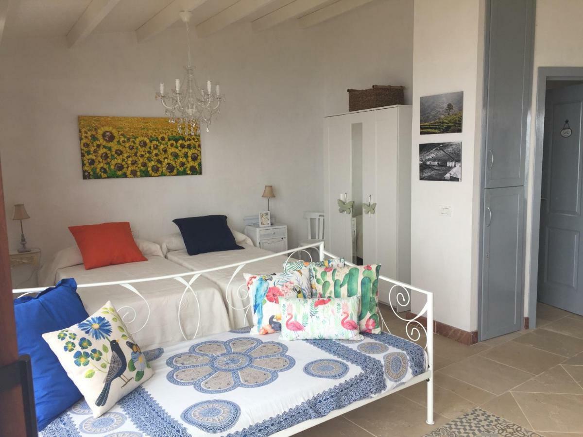 El Laurel Villa Frontera Luaran gambar